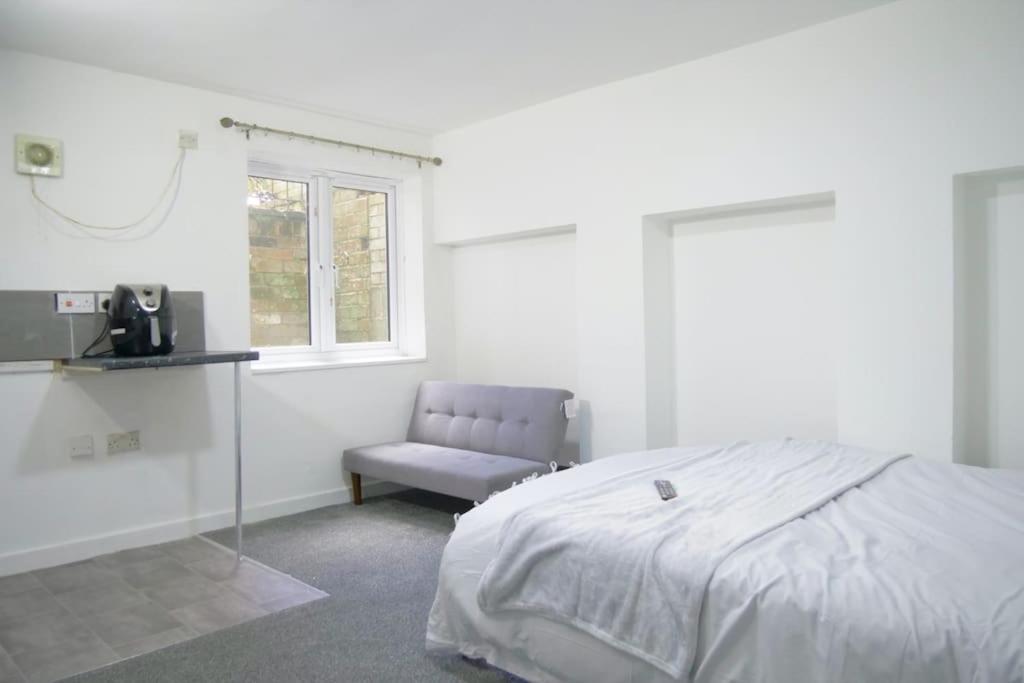 Discover Your Cozy Haven A Perfect Studio Getaway 레밍톤 외부 사진