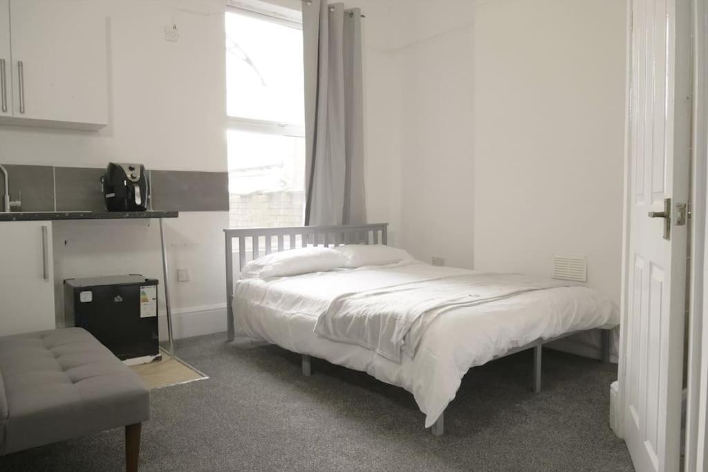 Discover Your Cozy Haven A Perfect Studio Getaway 레밍톤 외부 사진